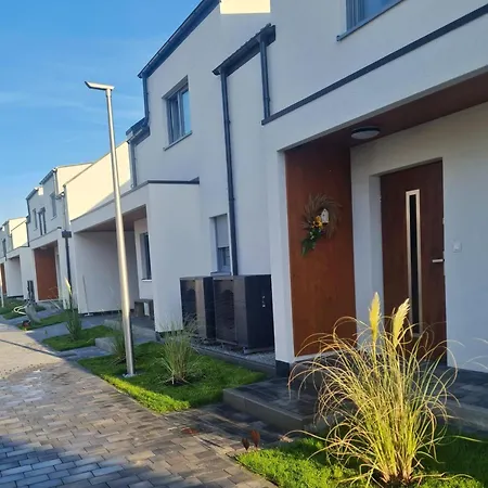 Moana House Laura * Trzęsacz