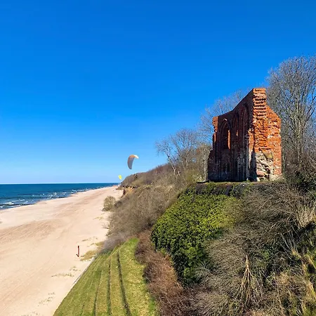 Moana House Laura Trzęsacz