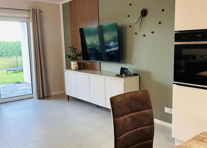 Moana House Laura Holiday home Trzesacz